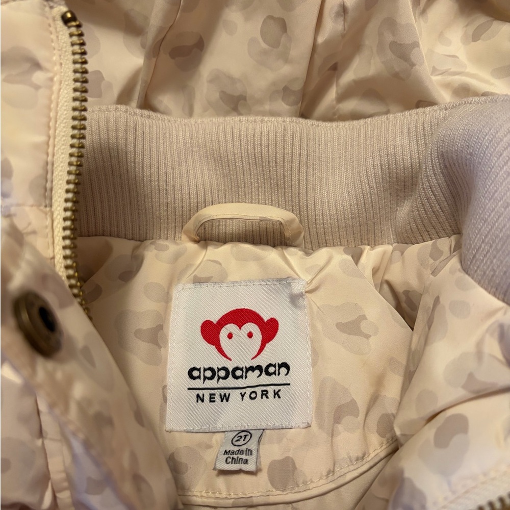 Appaman-KidsSnow Leopard Winter Cream Puffer Coat, Preloved Size 2T - Picture 5 of 7